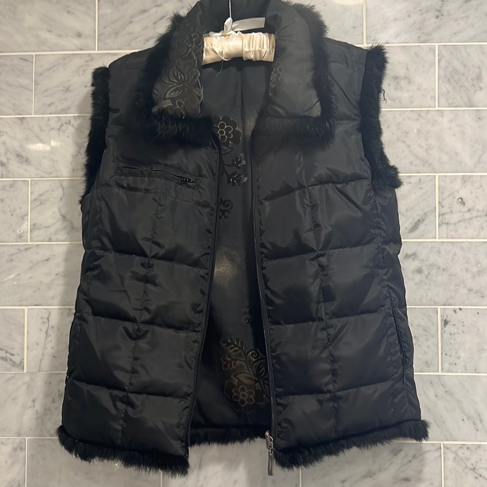 Montana Co Reversible Down Vest Size S